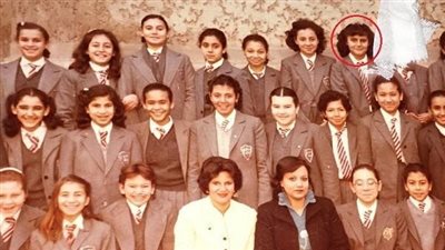 هذه الطفلة أصبحت فنانة شهيرة ووالدها نجم كبير في مصر.. لن تصدق من هي؟
