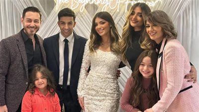 تعبتوني.. تعليق صاډم من زوجة أحمد زاهر بعد خطوبة ابنتها ليلى لهشام جمال