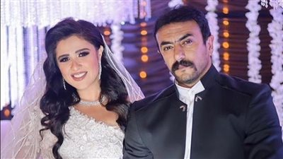 بعد انفصال ياسمين والعوضي.. هل تصدق باقي تنبؤات العرافة ليلى عبد اللطيف؟