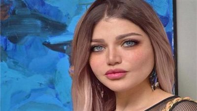ياسمين الخطيب تشعل مواقع التواصل بإطلالة جر .يئة