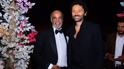 كريم محمود عبد العزيز يشعل حفل زفاف نجل سليمان عيد