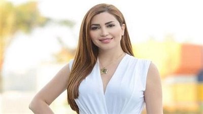 . نسرين طافش بـ فستان  أسود يفاجئ الجميع