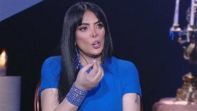 جرحتيني.. حورية فرغلي تقرر الانسحاب من برنامج العرافة بسبب هذا السؤال