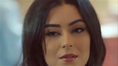 صورة نادرة للفنانة نهى عابدين مع ابنها.. لن تصدق من هو والده