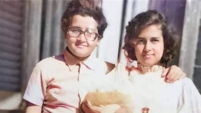 هذه الطفلة أصبحت أشهر فنانة ومغنية في مصر.. خمن من هي؟