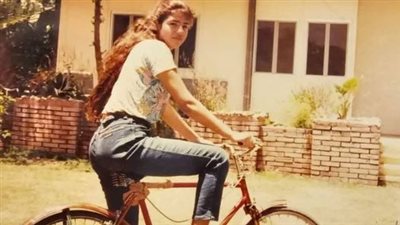 هذه الفتاة أصبحت أشهر وأجمل فنانة في مصر.. من هي؟