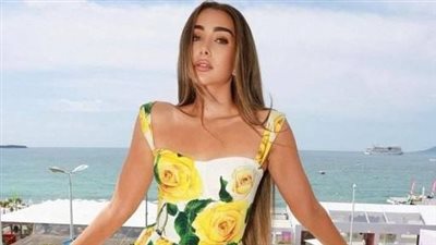 ملاحظة غير متوقعة في صورة هنا الزاهد.. ما هي؟