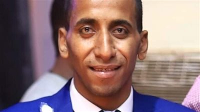 مفاجأة.. من هو صاحب واقعة صفع عمرو دياب؟