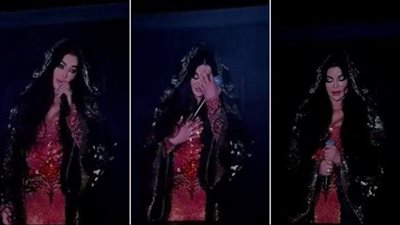 اڼهيار هيفاء وهبي من البكاء على المسرح.. والسبب