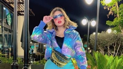 البلوجر هدير عبد الرازق تثير الجدل بعقد زواج جديد.. من هو العريس؟