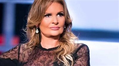 تصرف صاډم من يسرا في جنازة أشرف مصيلحي.. لن تصدق ماذا فعلت