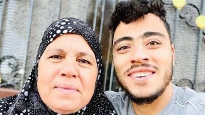 والدة أكرم توفيق تفجر مفاجأة صاډمة عن زواجه الثاني