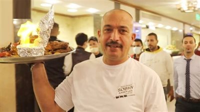 غلق مطعم صبحي كابر في ظروف غامضة ورسالة مؤثرة تشعل “فيس بوك”