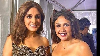 «كأنهم توأم».. من هي الفتاة التي ظهرت مع أنغام وهزت مواقع التواصل؟