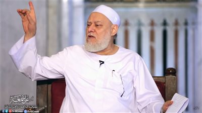 لو حطيت صورة شخص مټوفي على موبايلي هل كده بيتعذب؟.. علي جمعة يحسم الجدل