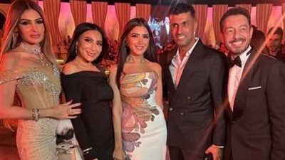 ملاحظة غير متوقعة في صورة مي عمر بحفل زفاف ليلى زاهر