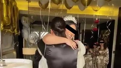 حفل زفاف داخل غرفة النوم يثير الجدل بين النشطاء على مواقع التواصل الاجتماعي