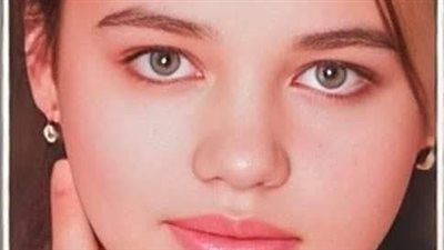 هذه الطفلة أصبحت فنانة شهيرة شديدة الجمال  من هي
